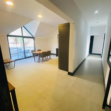 Golden Life Aparthotel