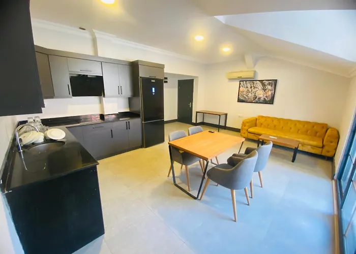 Hotel de apartamente Golden Life *