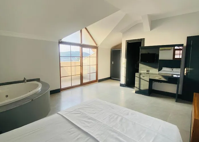 Golden Life Hotel apartamentowy *